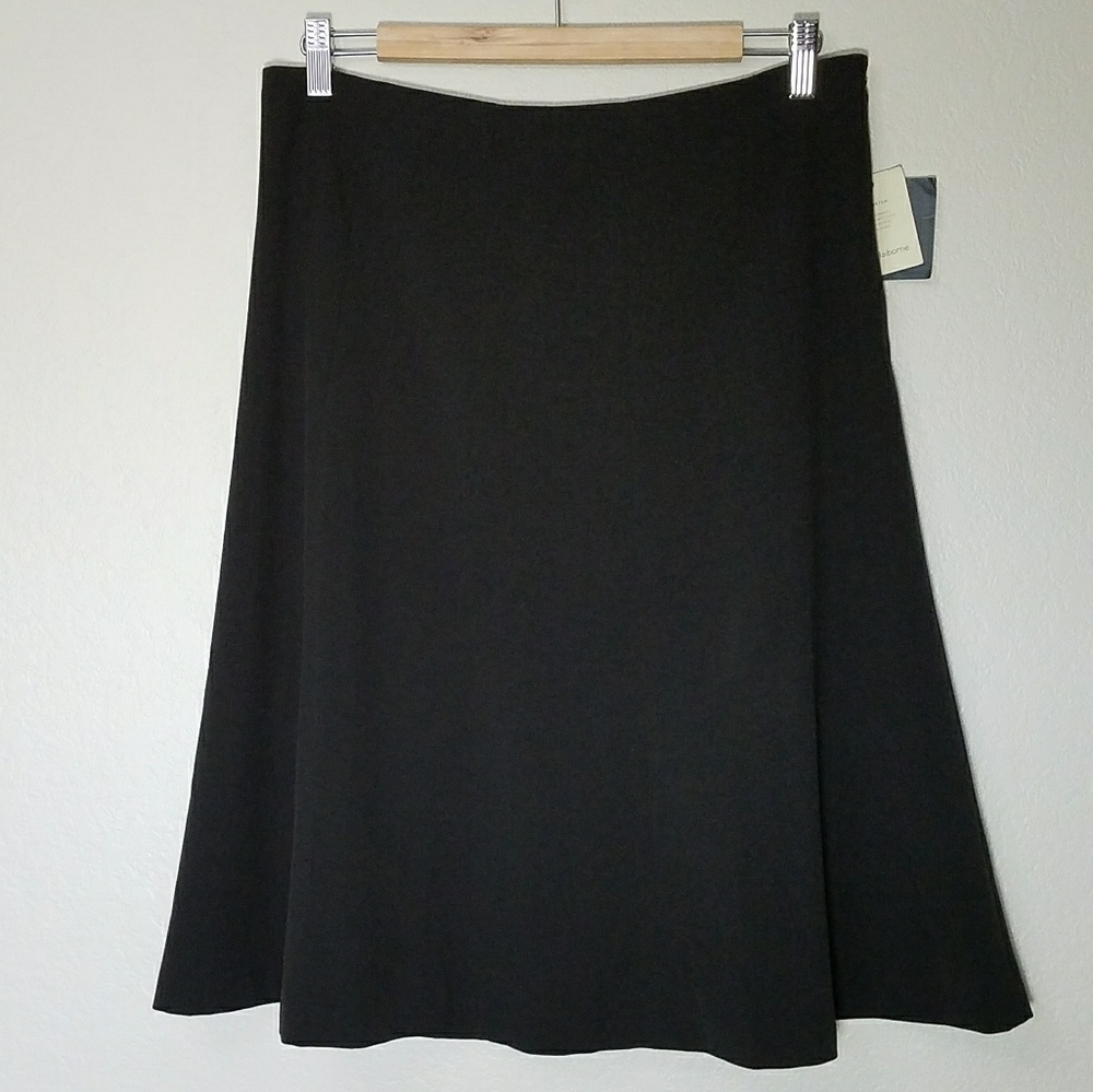 💼 NWT Liz Claiborne Gored A-Line Stretch 8 Skirt
